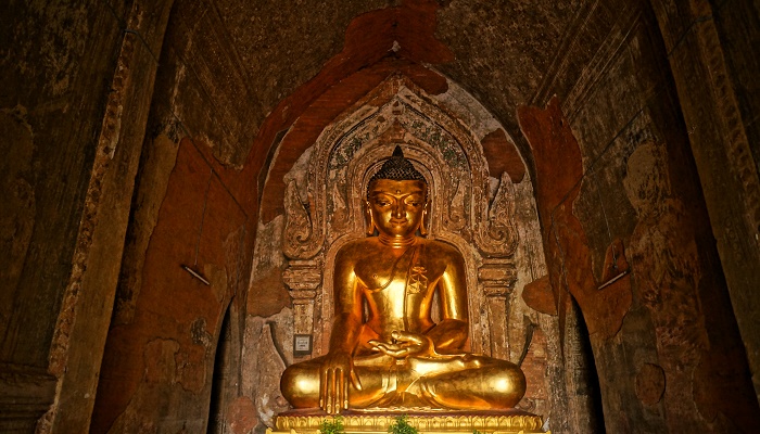 摄图网_501263175_缅甸蒲甘佛教雕像（企业商用）.jpg