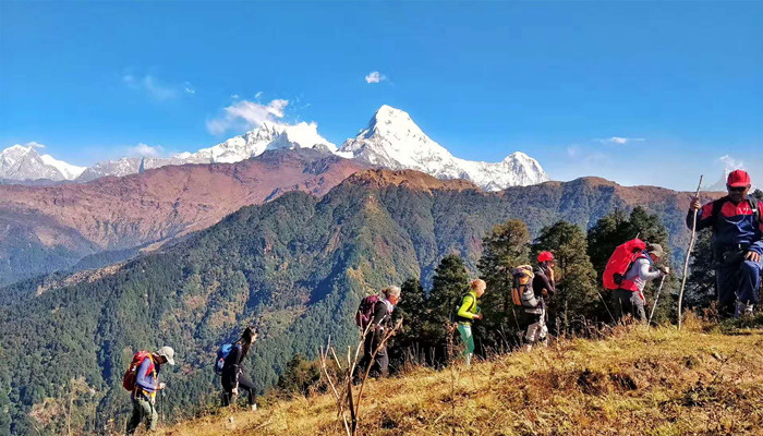 摄图网_501299211_尼泊尔登山队（企业商用）.jpg